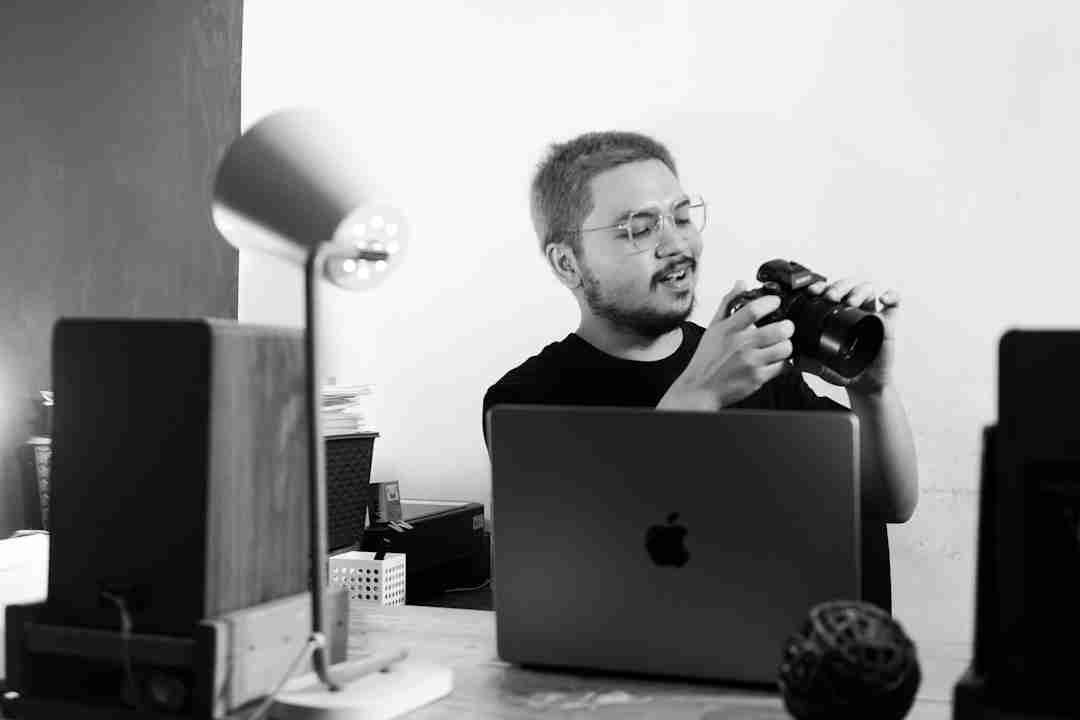 Trading Laptops for Lifestyles: Building Income on the Go