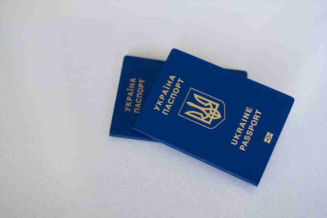 Dodging Legal Pitfalls While Living the Expat Life