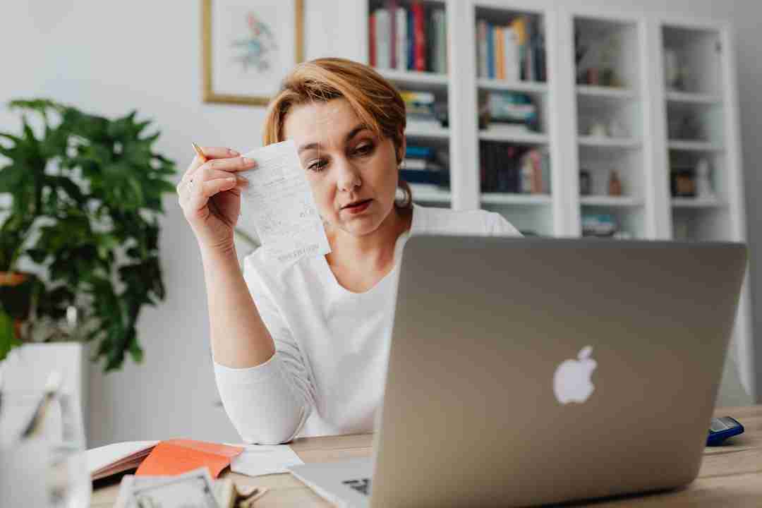 Navigating Life as a Freelancing Nomad: Lessons from the Road