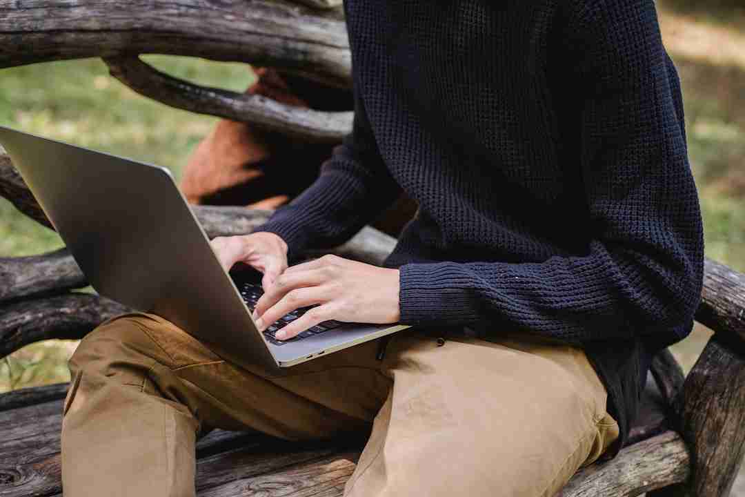 Adventures in Earning: Crafting an Ambitious Remote Work Lifestyle