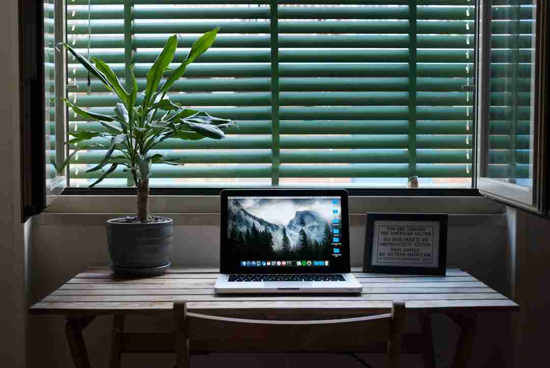 Crafting a Nomadic Life: Earning an Income Wherever You Roam