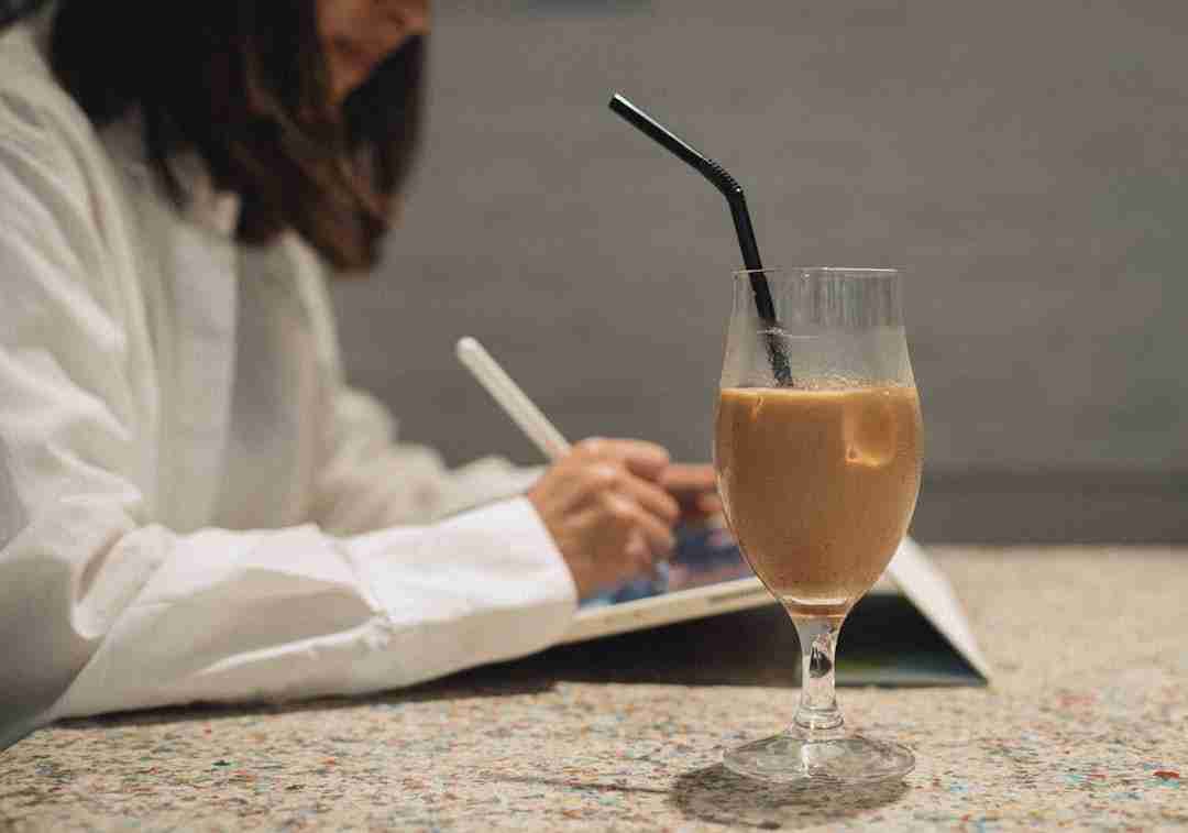 Making Money While Traveling: Stories of Remote Work Success