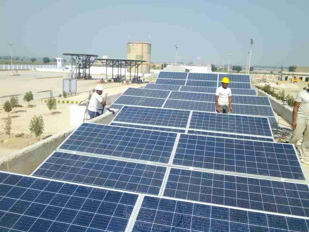 Swapping Souvenirs for Solar Panels: A Nomad’s Green Journey